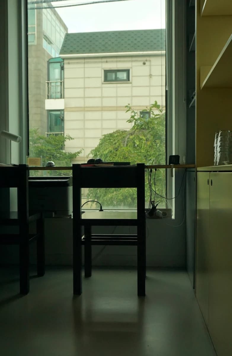 많은 것들을 쫓느라 자신을 잃어버렸다면, 일인용( )1P( )을 찾아보세요.
